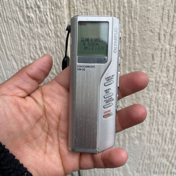 Olympus DM 20 Digital Voice Recorder Dictaphone Working - Picture 2 of 5